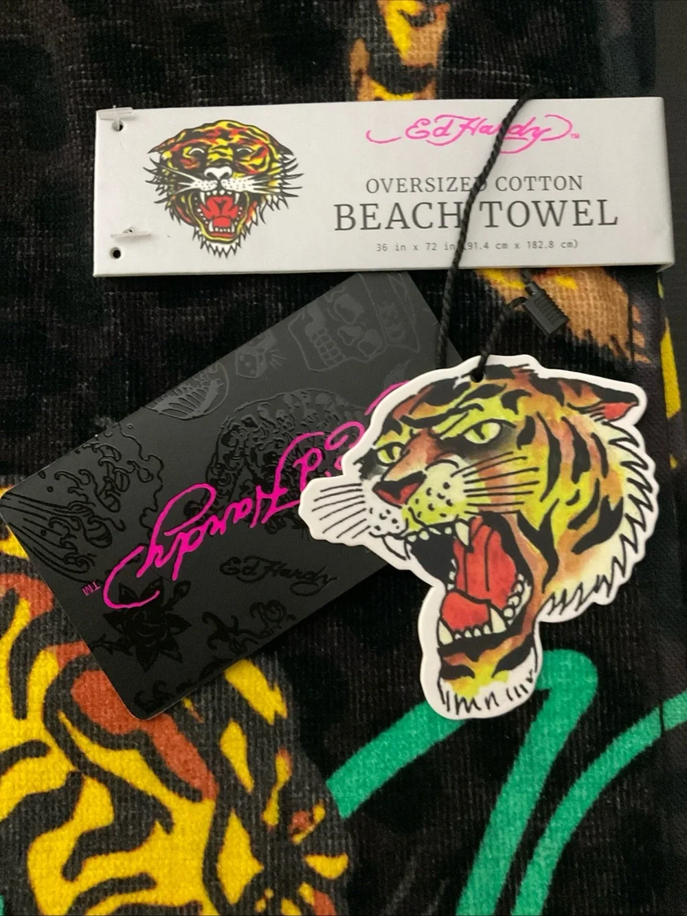 ED HARDY DESIGNS BLACK STRIPED TIGERS PRINT BEACH TOWEL 6 FEET 36x72” NWT
